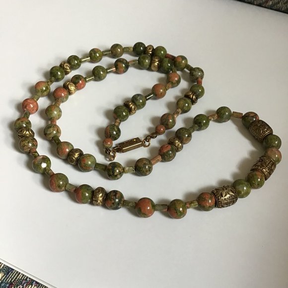 Semi-Precious Stone Necklace & Earrings Vintage - Picture 14 of 16